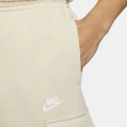 Ανδρικά Nike Sportswear Club Fleece Ανδρικό Παντελόνι Φόρμας RATTAN/RATTAN/WHITE -Μπουφάν Εκπτώσεις nike m nsw club pant cargo bb 12