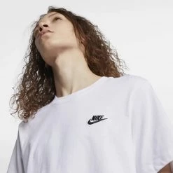 Ανδρικά Nike Sportswear Club Ανδρικό T-Shirt WHITE/BLACK -Μπουφάν Εκπτώσεις nike m nsw club tee 10